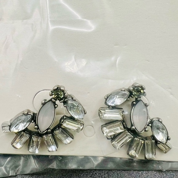 NWT Banana Republic Opal Fan Silver Art Deco Crystal Baguette Earrings - Picture 8 of 10